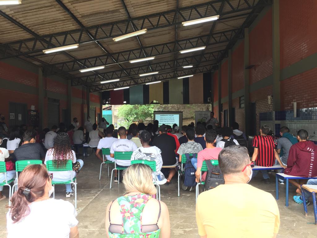 OSB Limeira incentiva alunos da escola Dom Idílio a serem